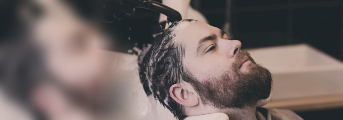 Barba + taglio + shampoo per uomo